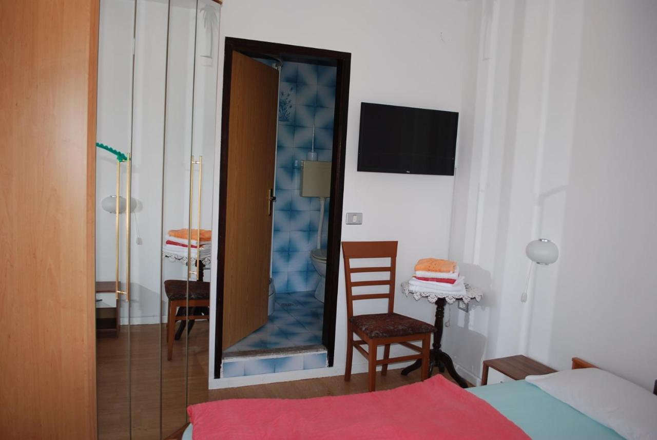 Penzion Palma Apartment Secovlje Exterior photo